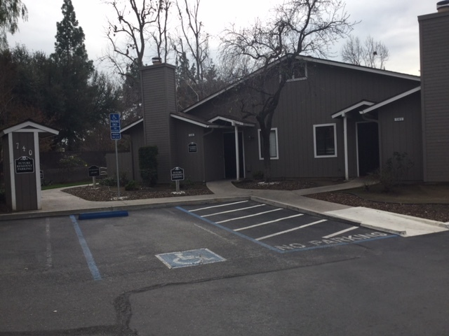 Clovis Apartment: 740 Villa Avenue