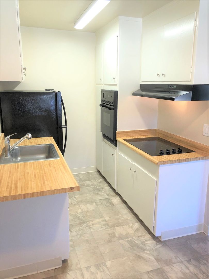Pacific Grove Apartment: 2875 David Avenue