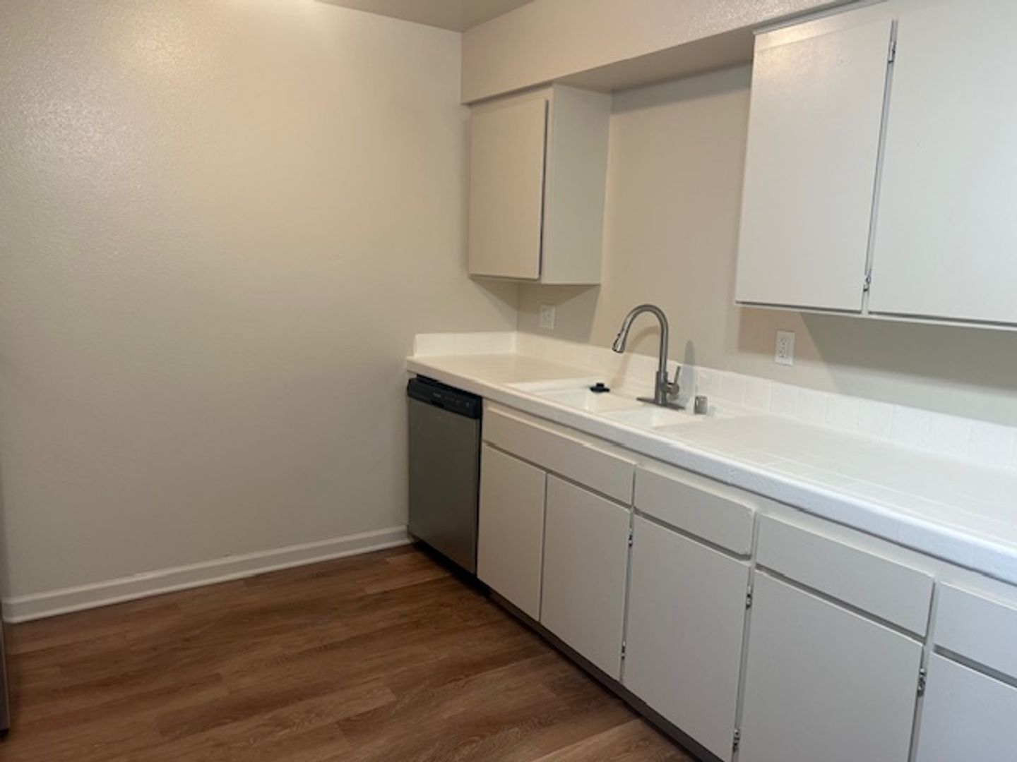 Clovis Apartment: 2823 Willow Ave