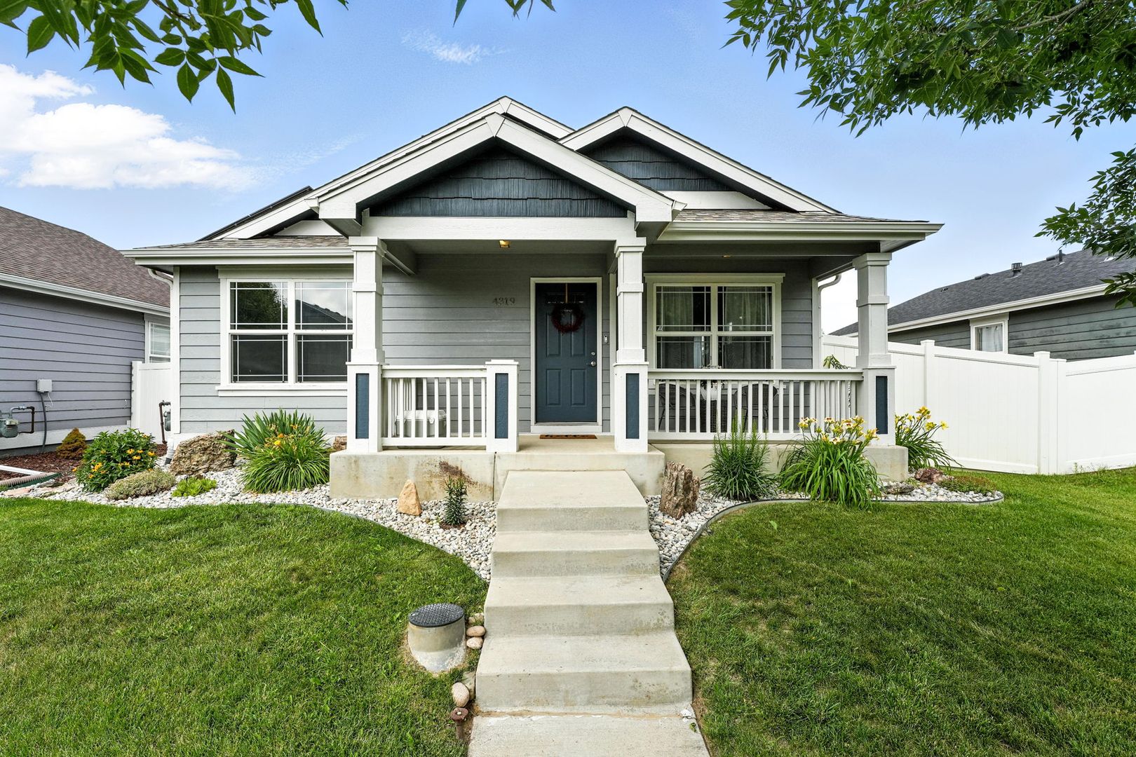 3 BED, 2 BATH MODERN HOME! 