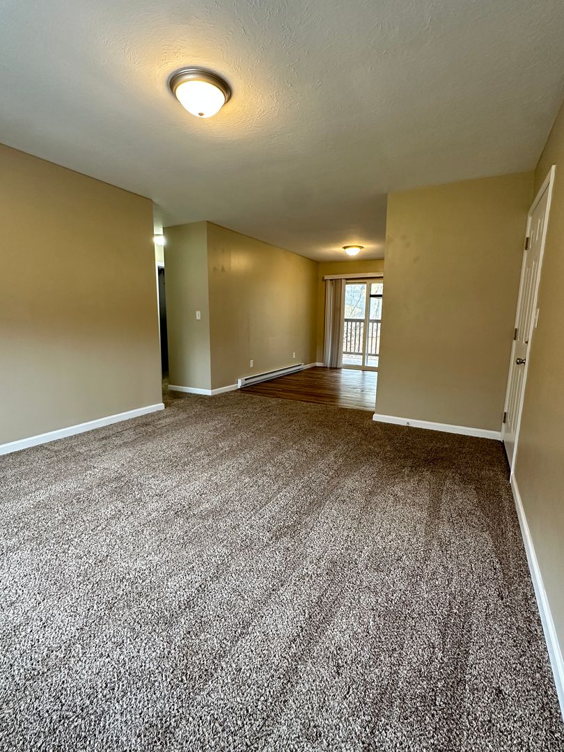 Fairmont Apartment: 800 Westwood Court