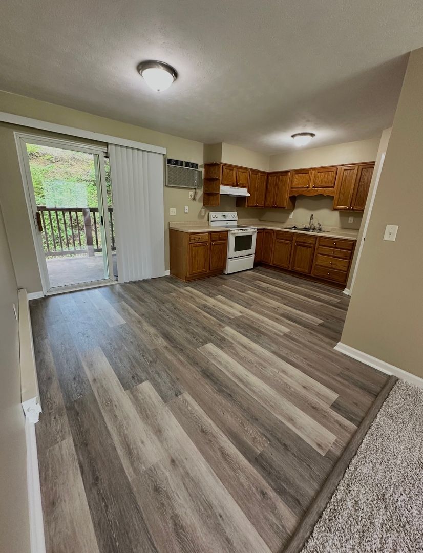 Fairmont Apartment: 800 Westwood Court