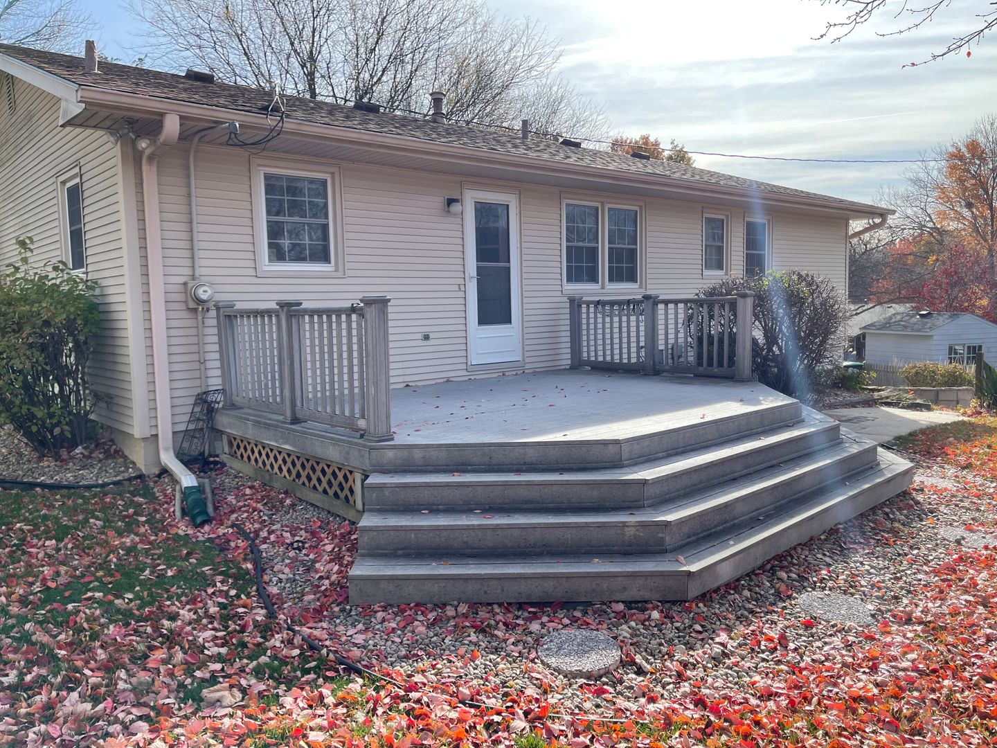 Omaha House: 1416 South 163rd Avenue