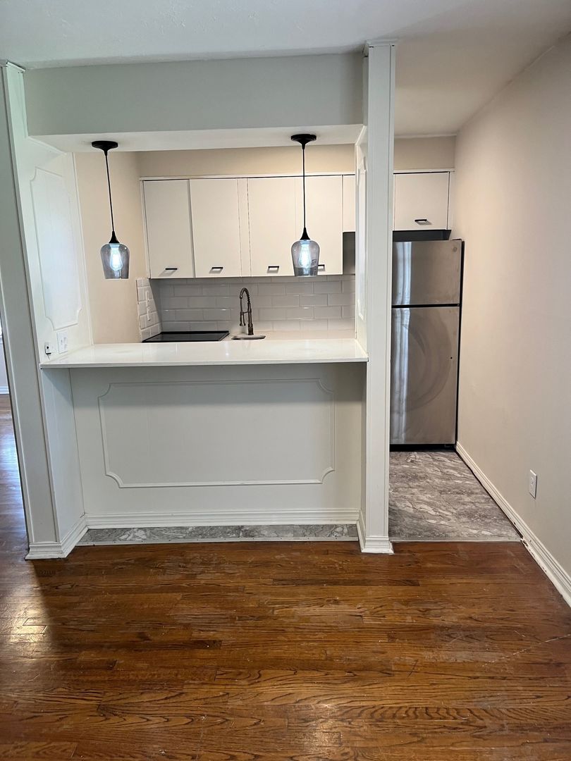 Oklahoma City Apartment: 2419 N Harvey