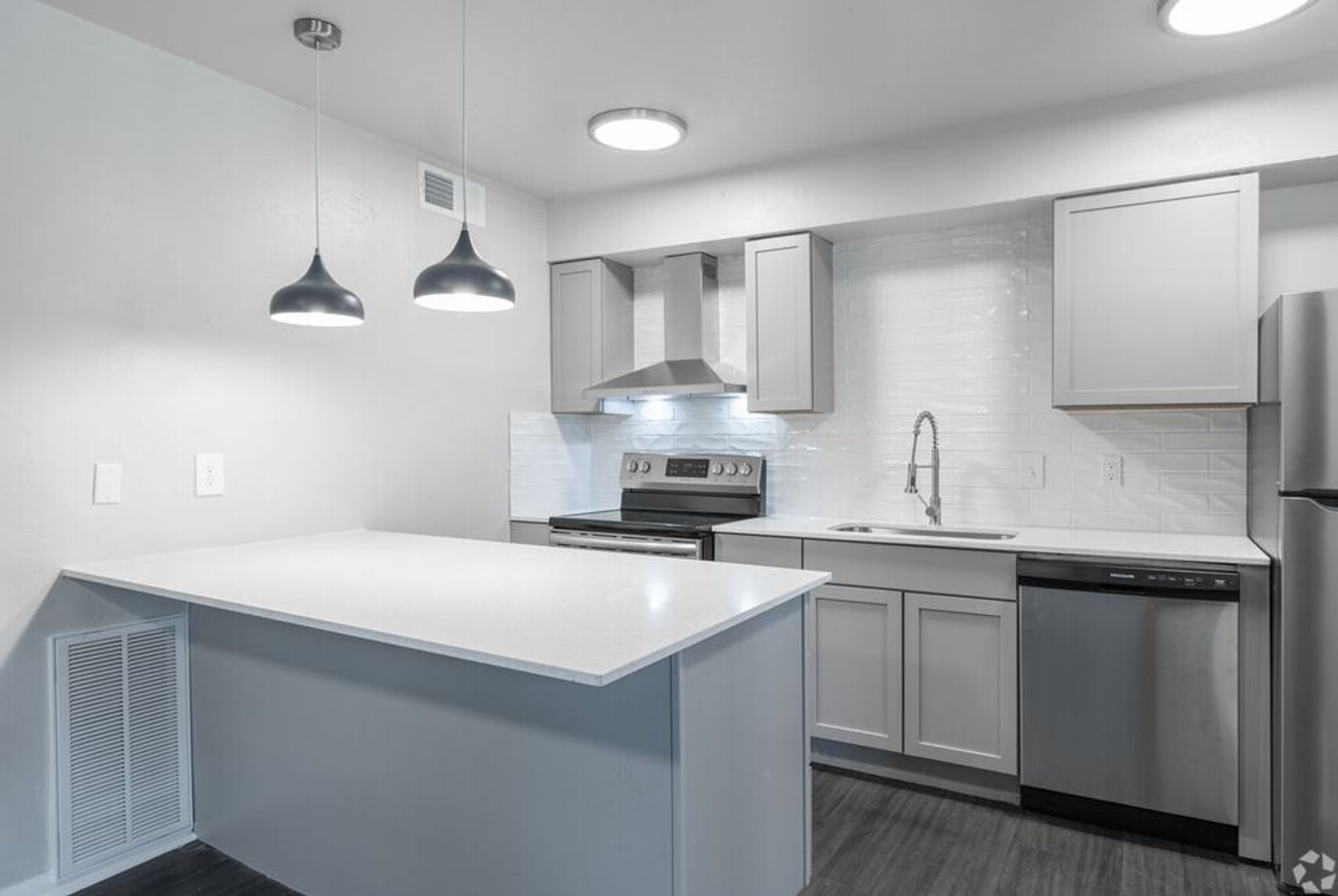 Oklahoma City Apartment: 2810 Dorchester Drive