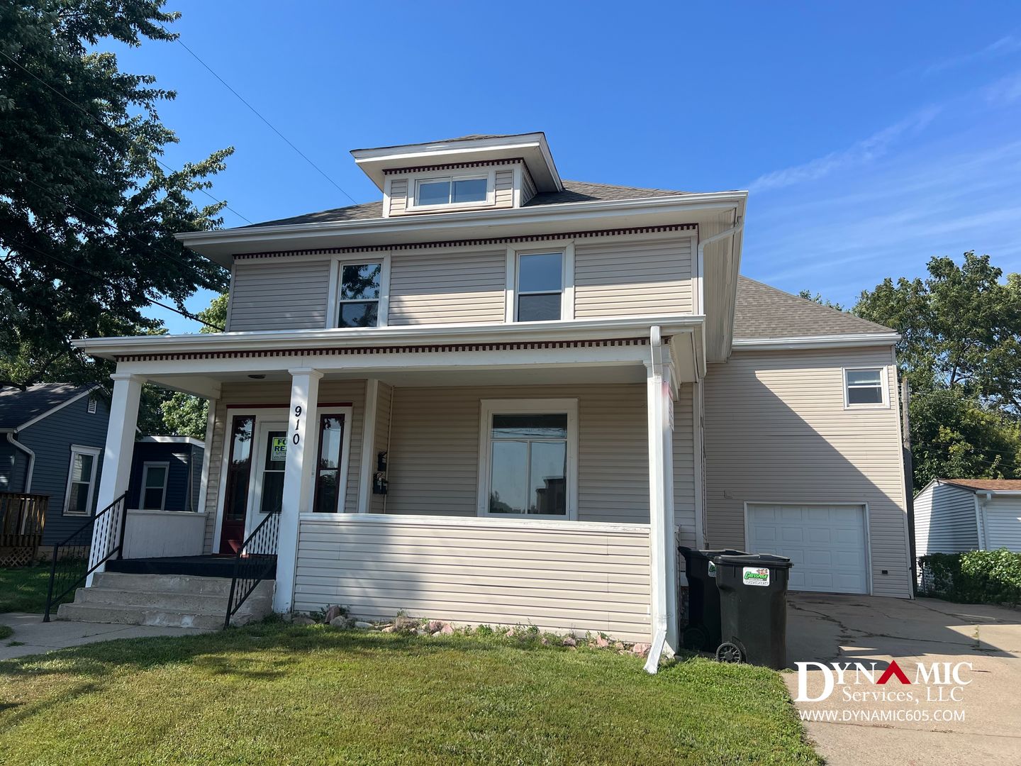 Sioux Falls Apartment: 910 W 10th St