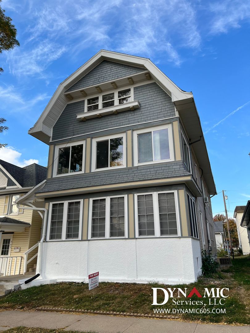 Sioux Falls Apartment: 641 S Dakota Ave