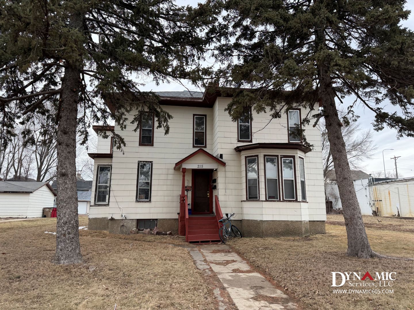 Sioux Falls Apartment: 215 S Duluth Ave