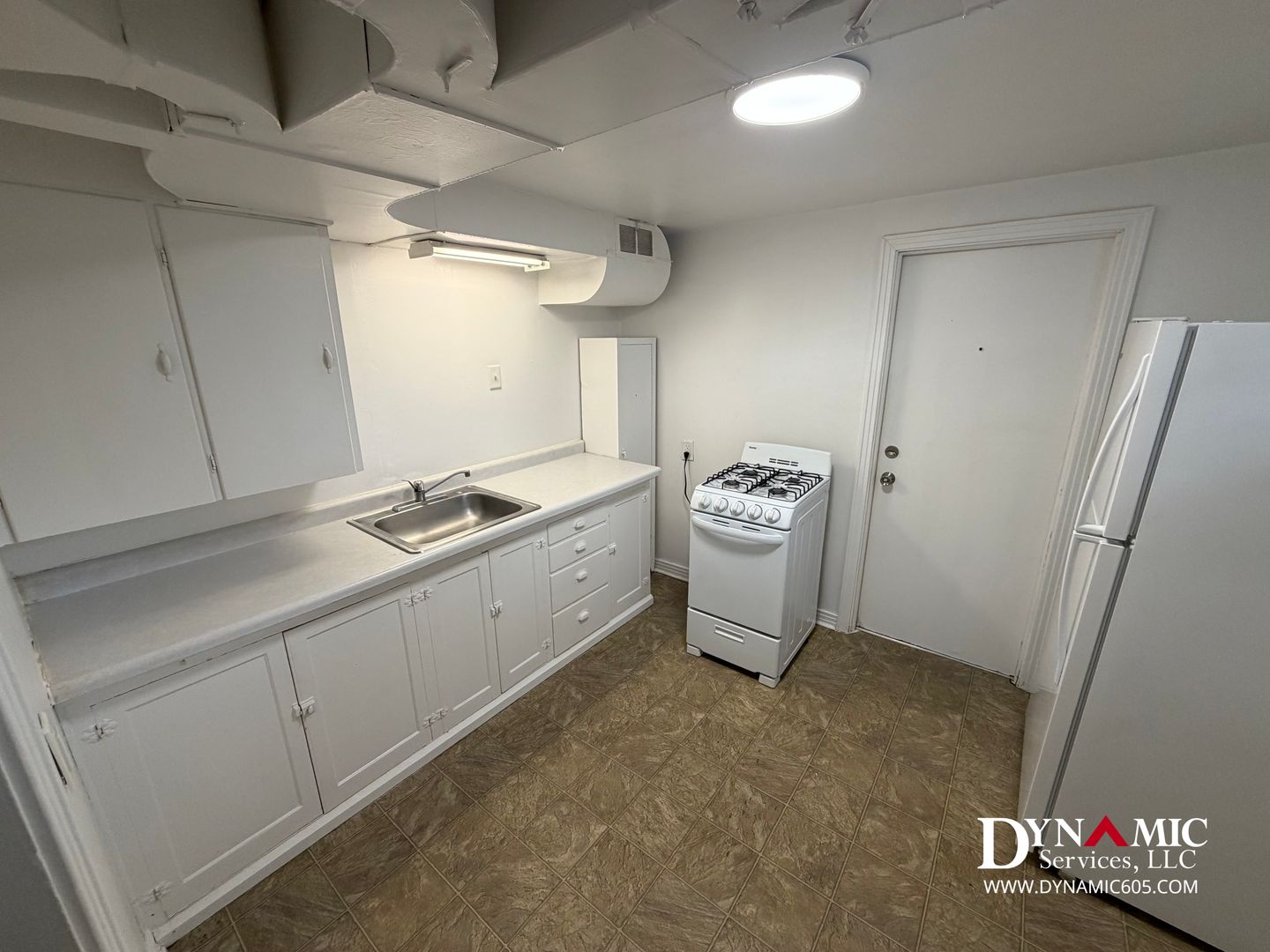 Sioux Falls Apartment: 516-518 W 16th St