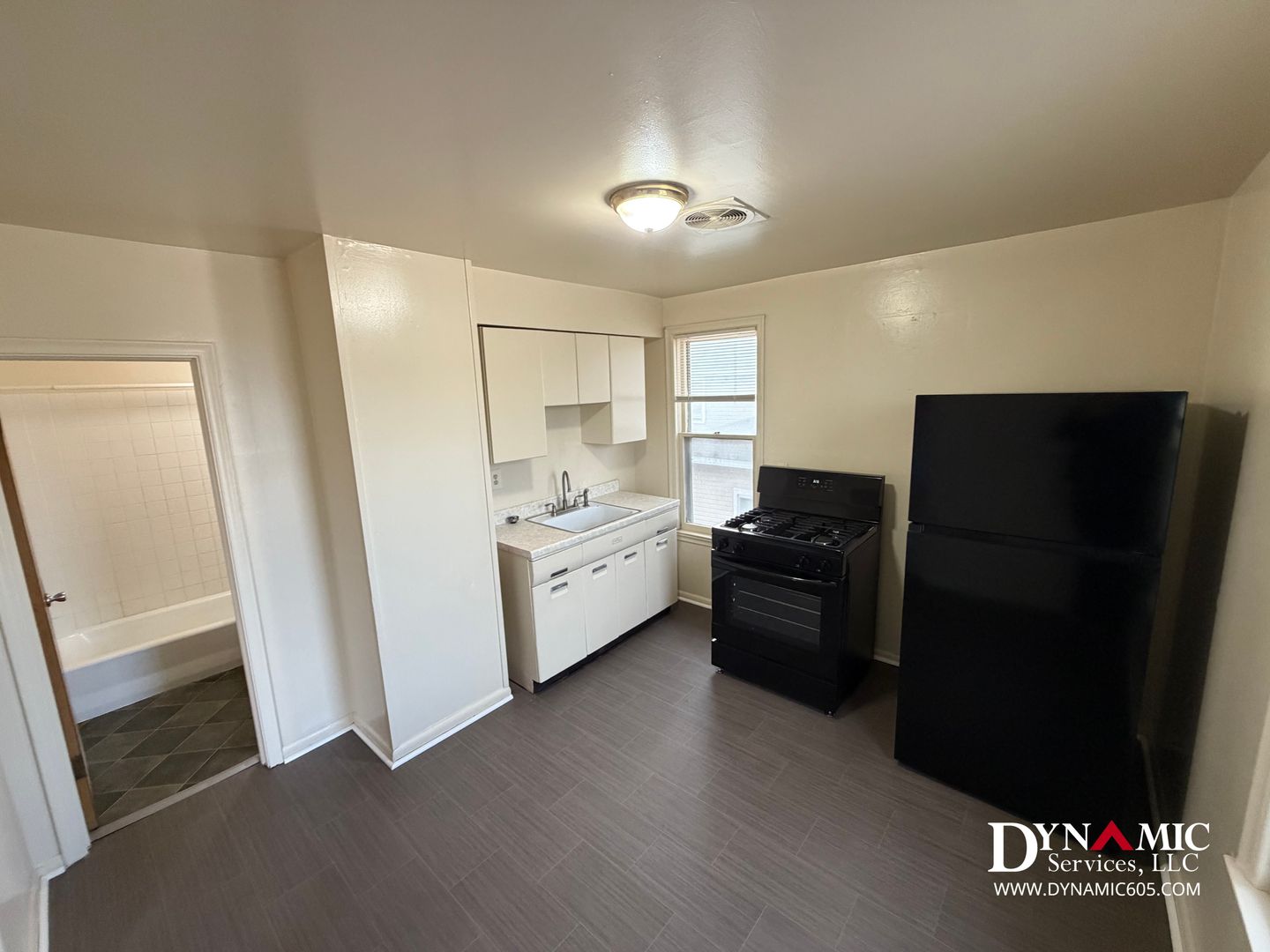 Sioux Falls Apartment: 233 S Duluth Ave