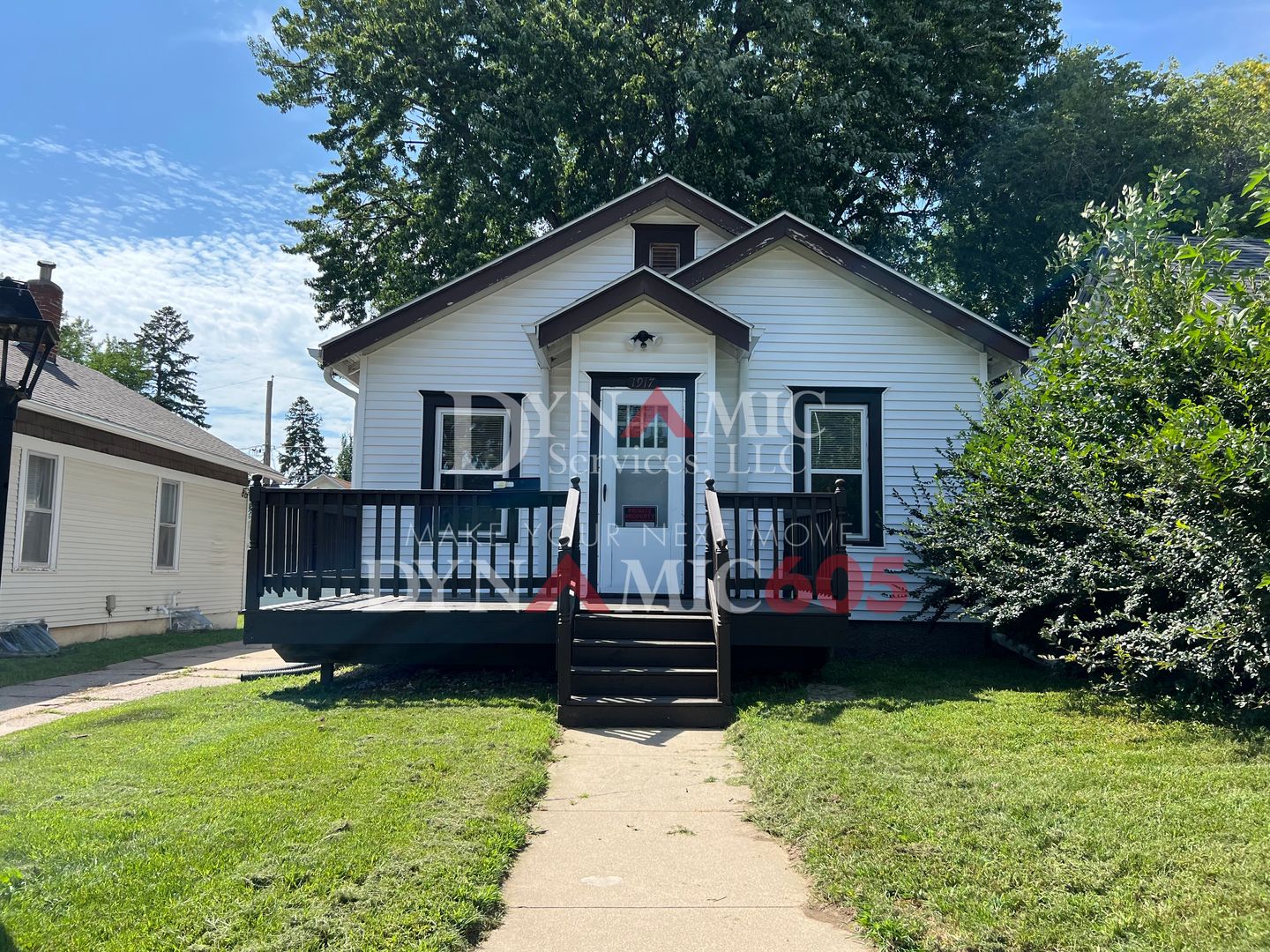 Sioux Falls House: 1917 S Duluth Ave