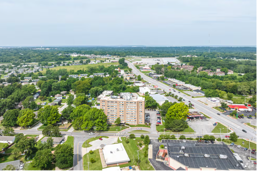 728 N. Jennings Rd, #401