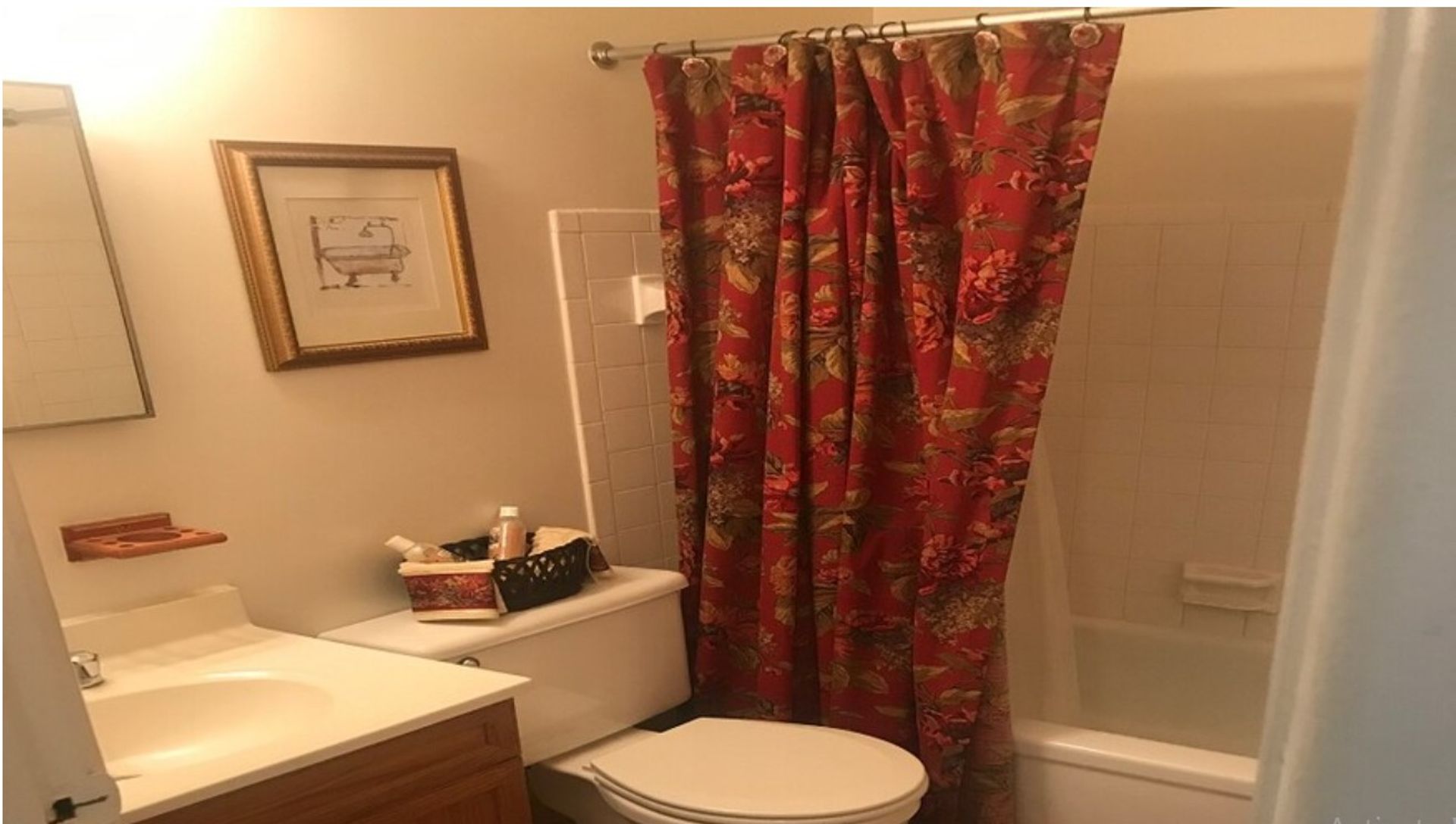 Portage Apartment: 4795 E. MIlham Ave