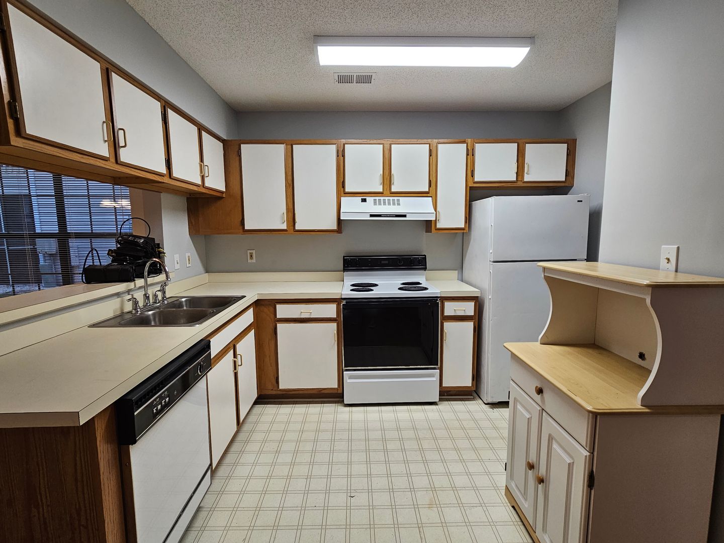 Little River Condo: 1095 Plantation Dr W