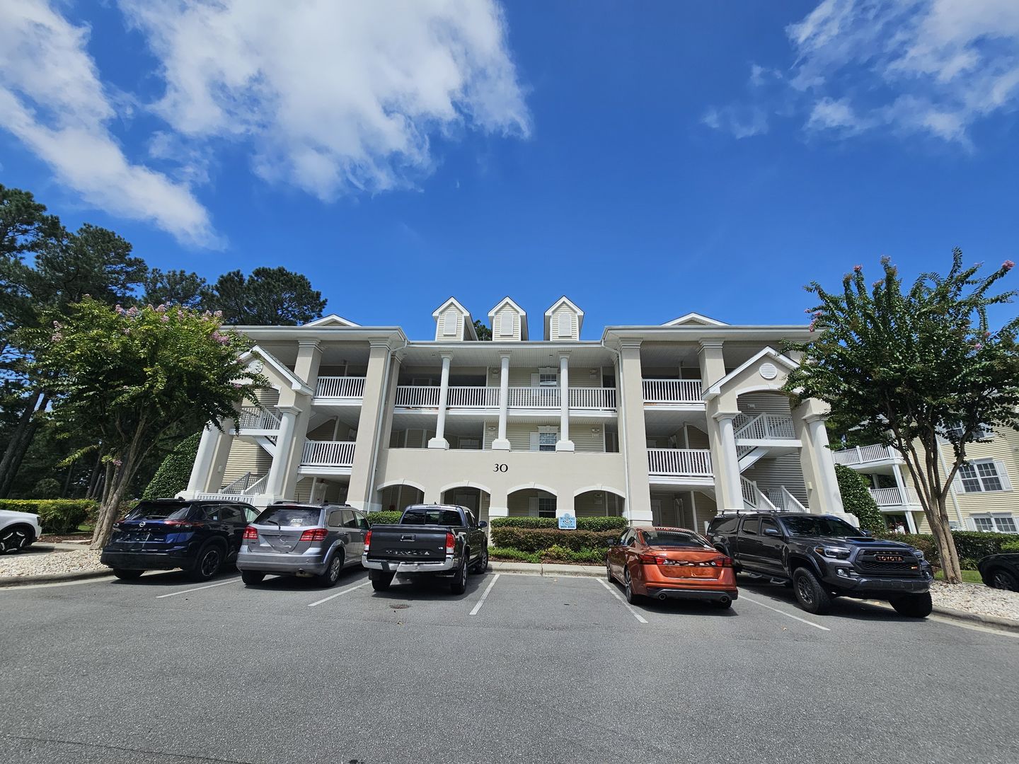 Calabash Apartment: 1215 N Middleton Drive