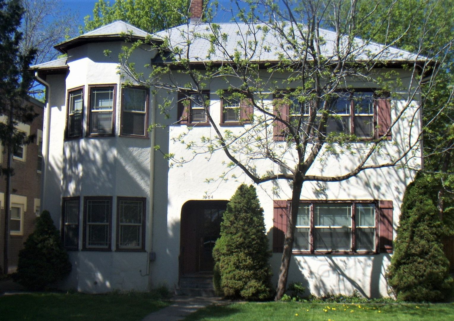 La Grande Apartment: 1904 3rd Street