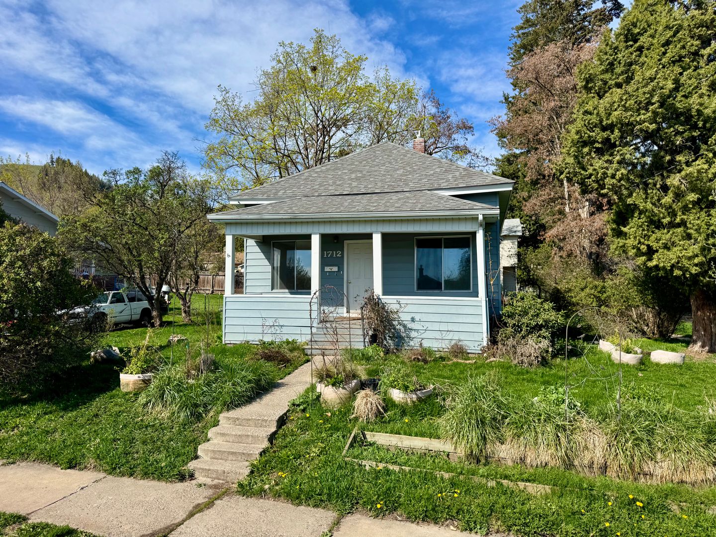 La Grande House: 1712 Walnut