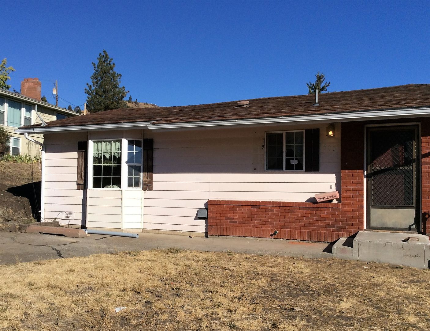 La Grande Apartment: 403 or 405 B Ave