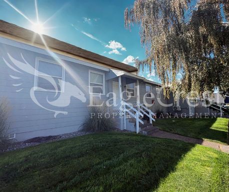 Two-Bedroom Unit Located in Downtown College Place~$200.00 OFF 2nd Month Rent!