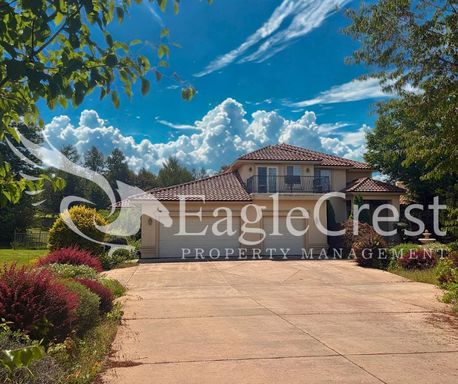 Luxury Bella Terra Estate with Mountain & Vineyard Views – photo 1