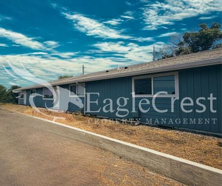 Soon To Be Remodeled Two Bedroom Triplex Unit Located Near Downtown Hermiston