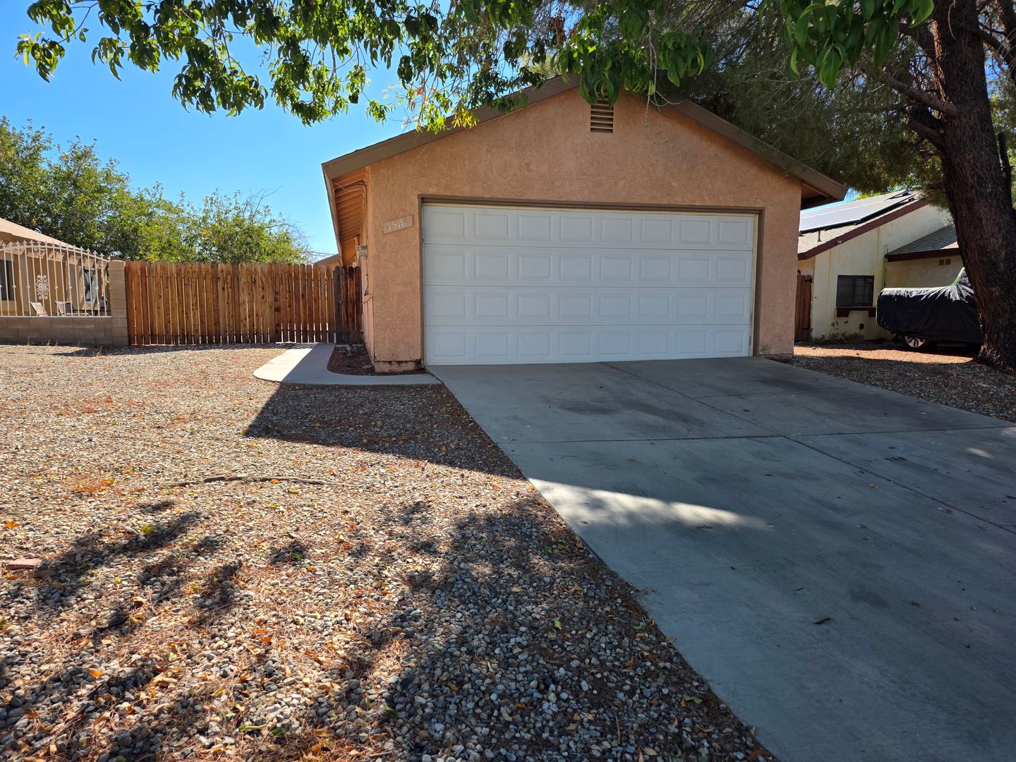 Lancaster House: 1518 East Avenue J3