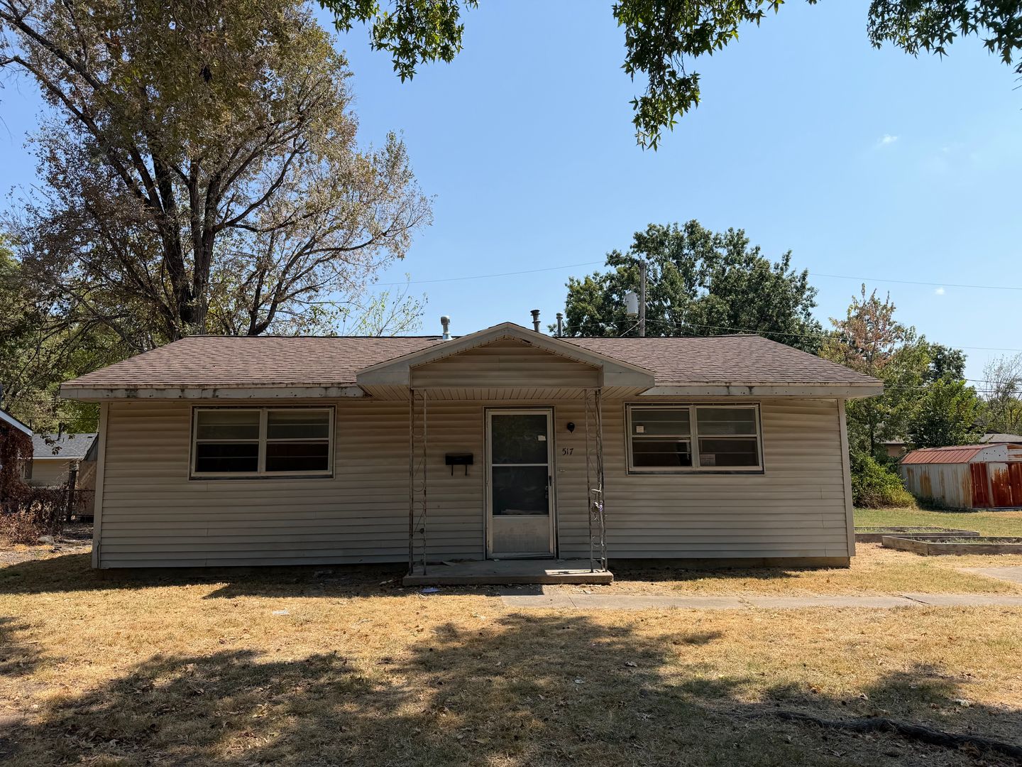 Miami House: 517 C St SE