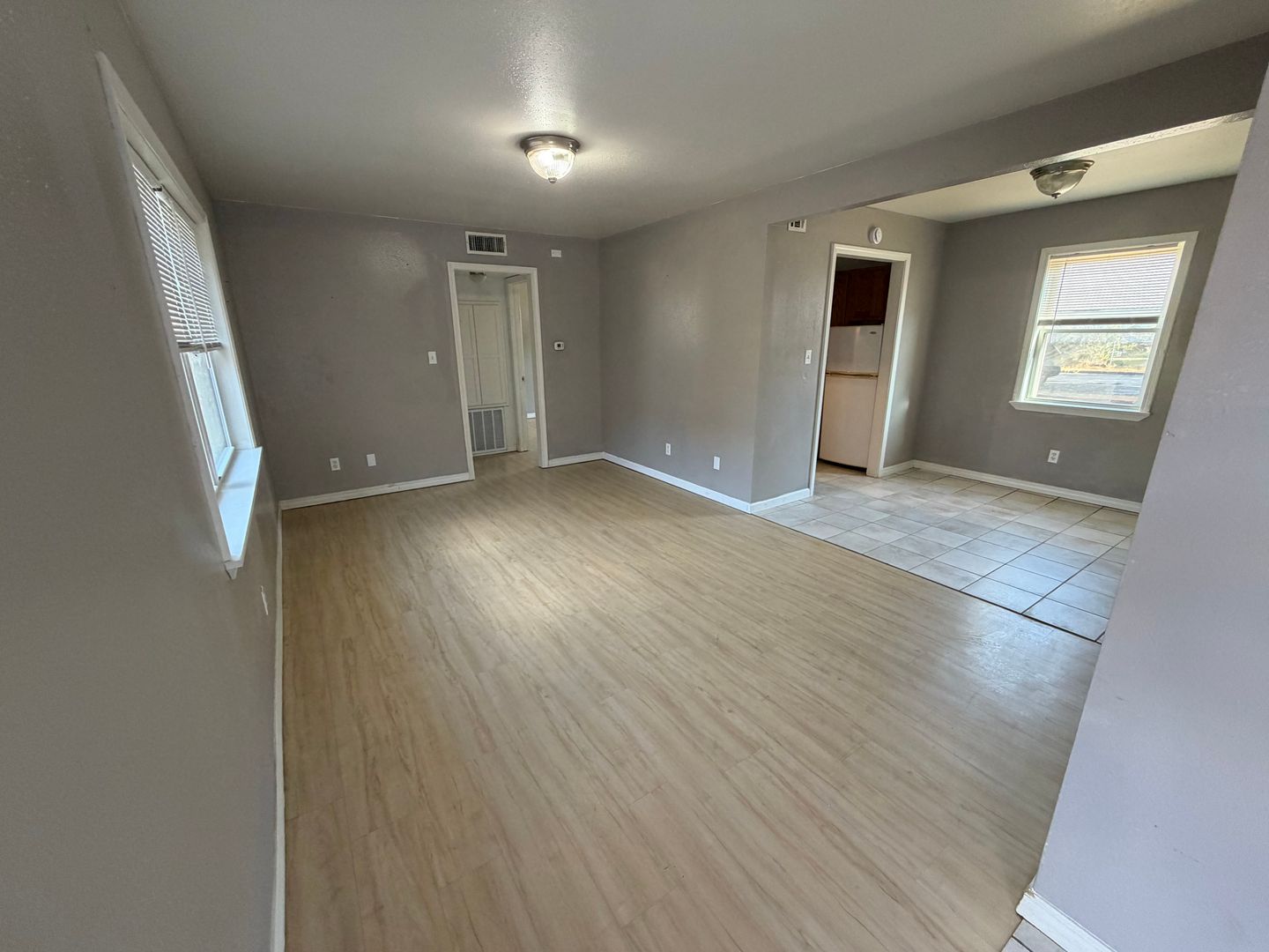 Miami Apartment: 306 13th Ave NE