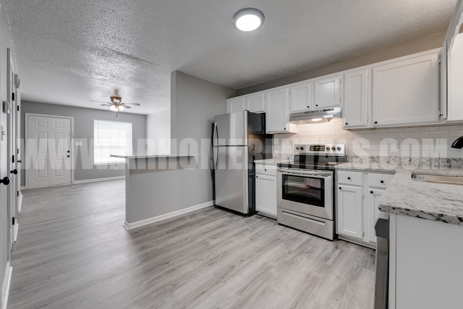 Conway Apartment: 2415 Washington Avenue