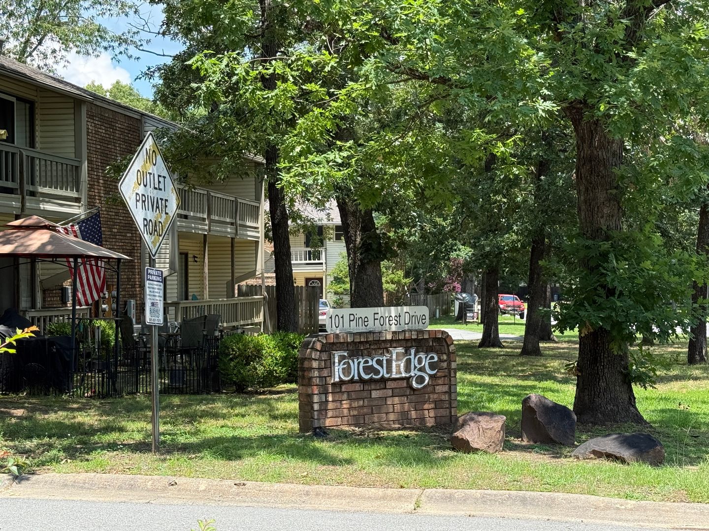 Maumelle House: 101 Pine Forest Drive Apt. 7