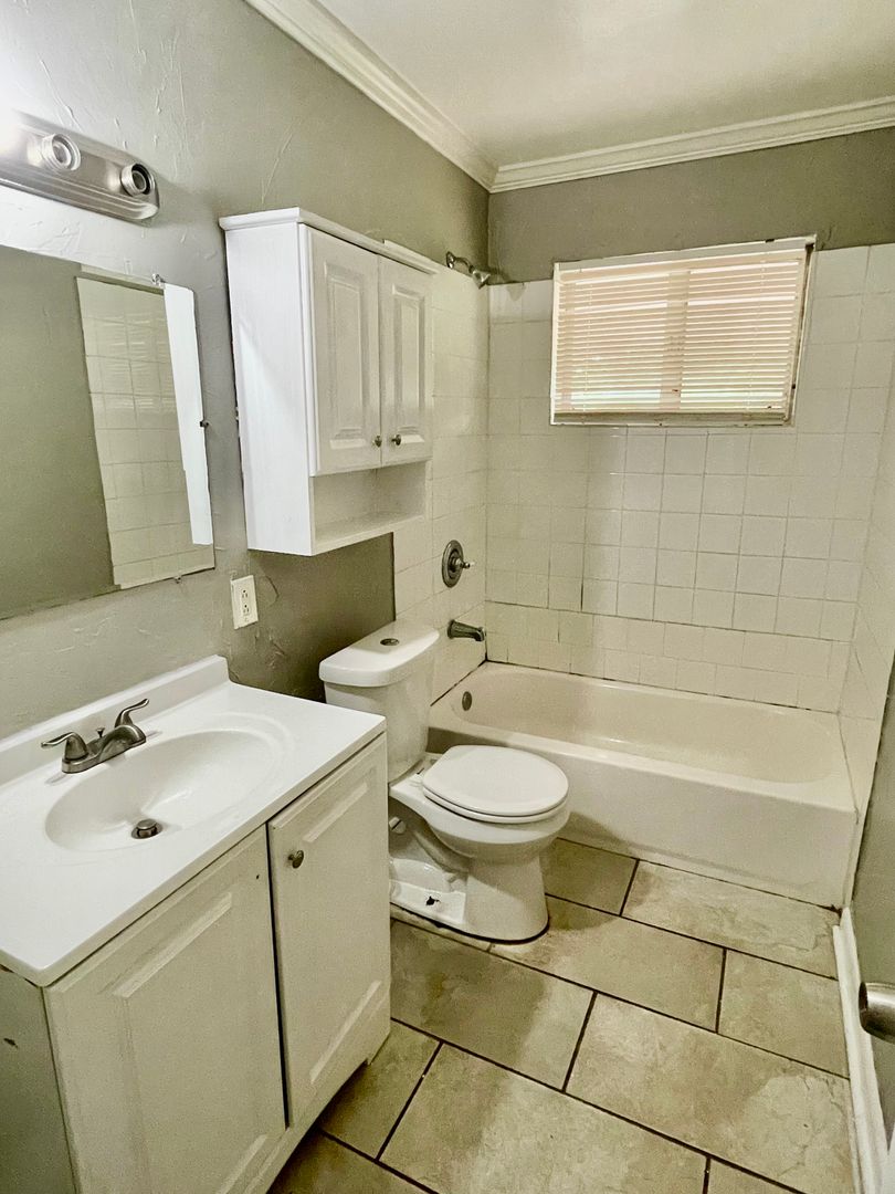 Little Rock House: 20 Rosemont Dr