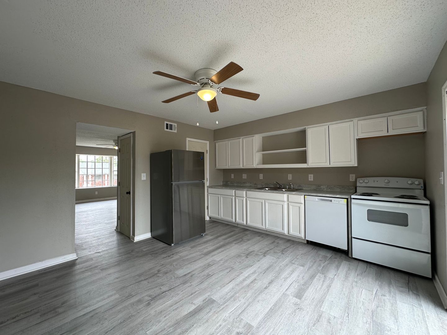 Little Rock Apartment: 1720 Sanford Drive