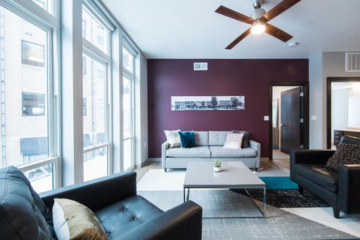 1 bedroom/1 bathroom with amazing views! – photo 1