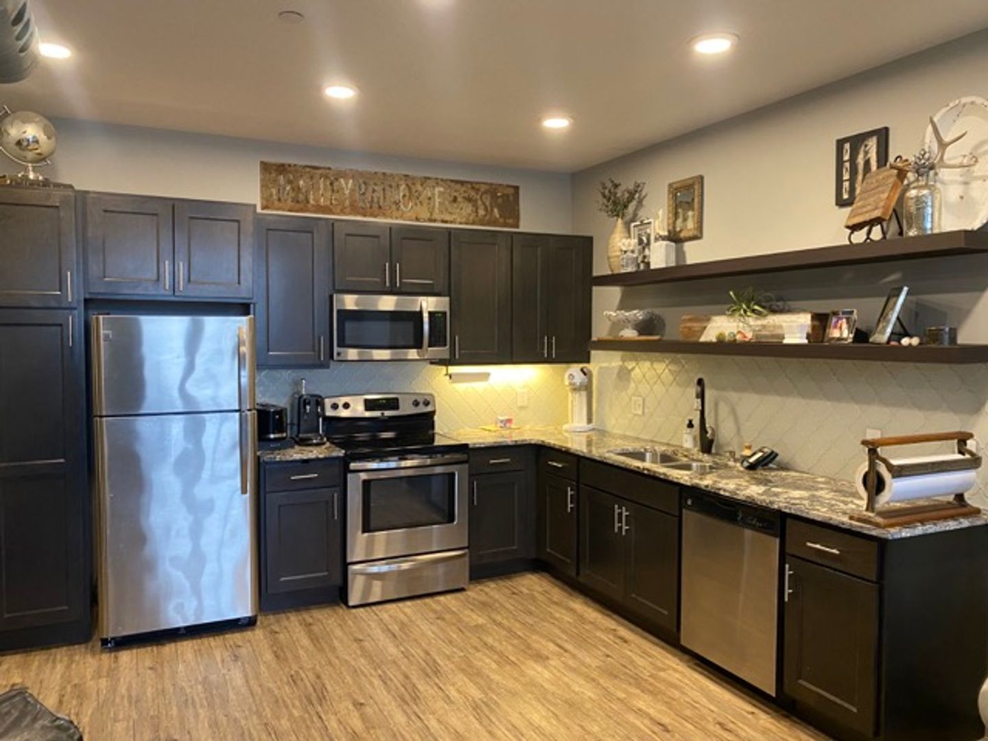 Cedar Falls Apartment: 250 State Street