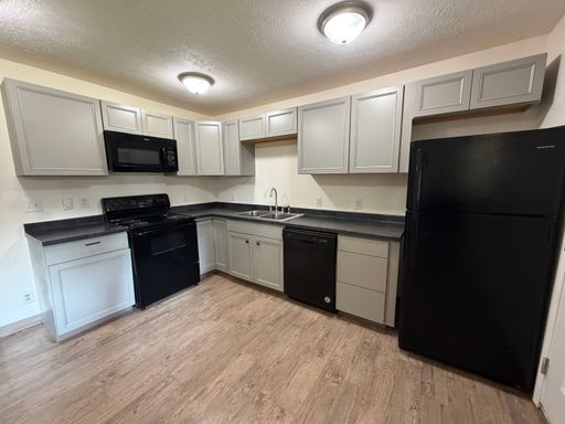 Park Manor One-Bedroom Apartments - Berrien Springs