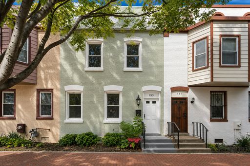 133 Bates Street NW – photo 1