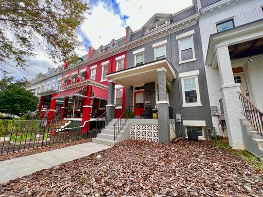 624 Lamont Street NW – photo 1