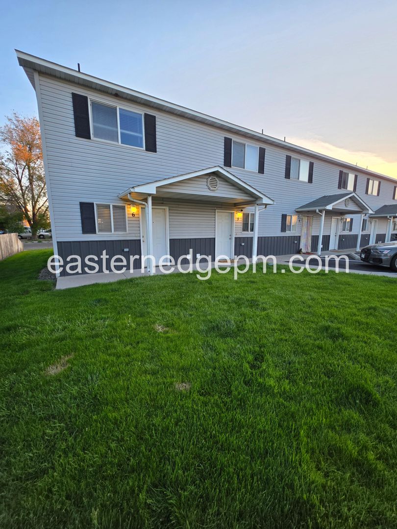 Ontario Apartment: 625 - 755 SW 19th Street