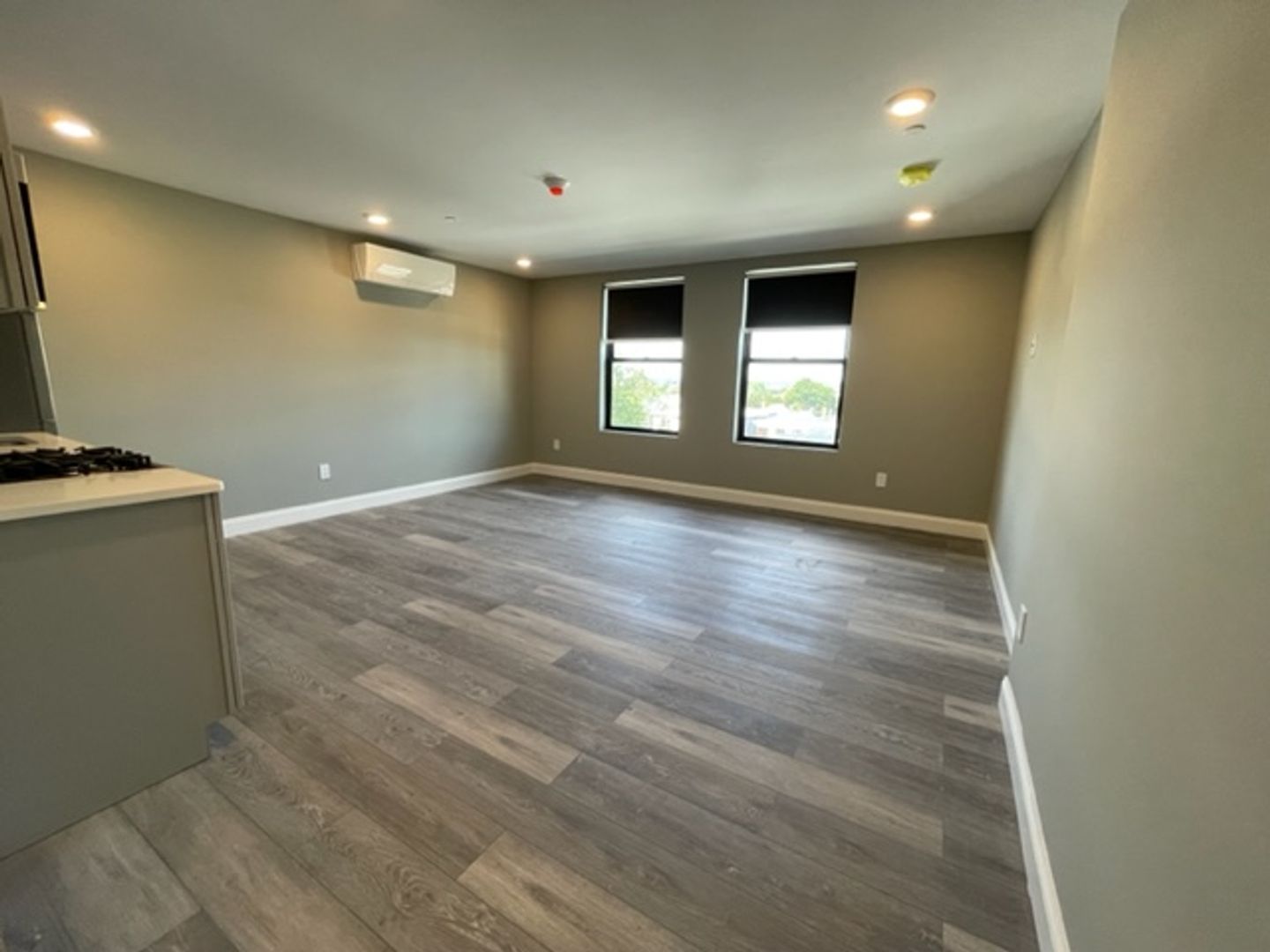 Revere Apartment: 180 Shirley Avenue