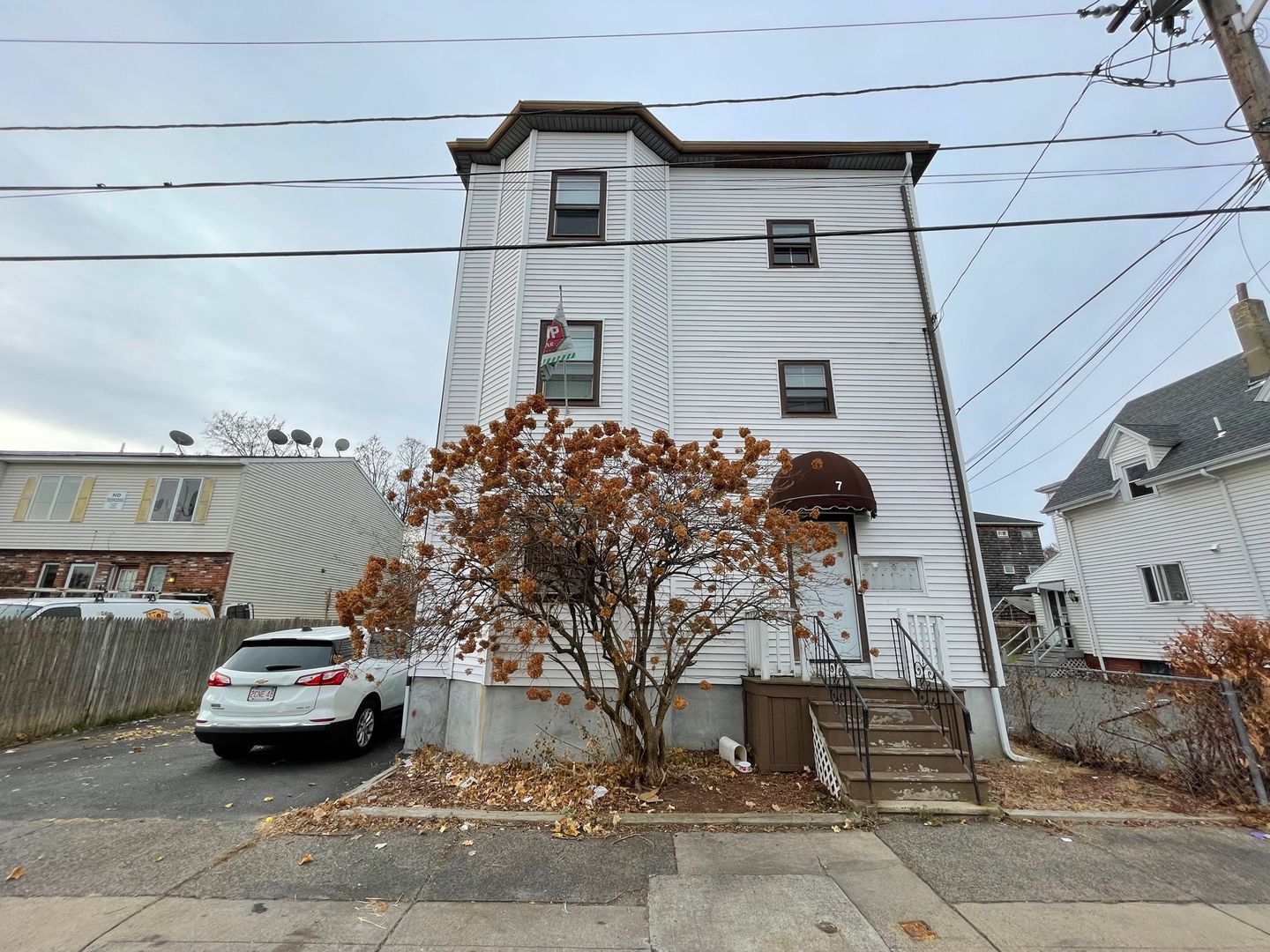 Lynn Apartment: 7 Richard St