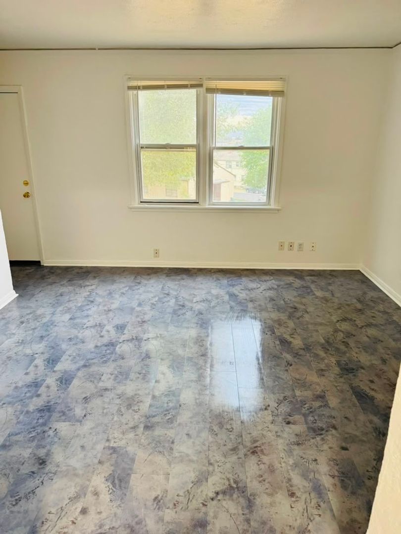 Pendleton Apartment: 420 NW 15th Street