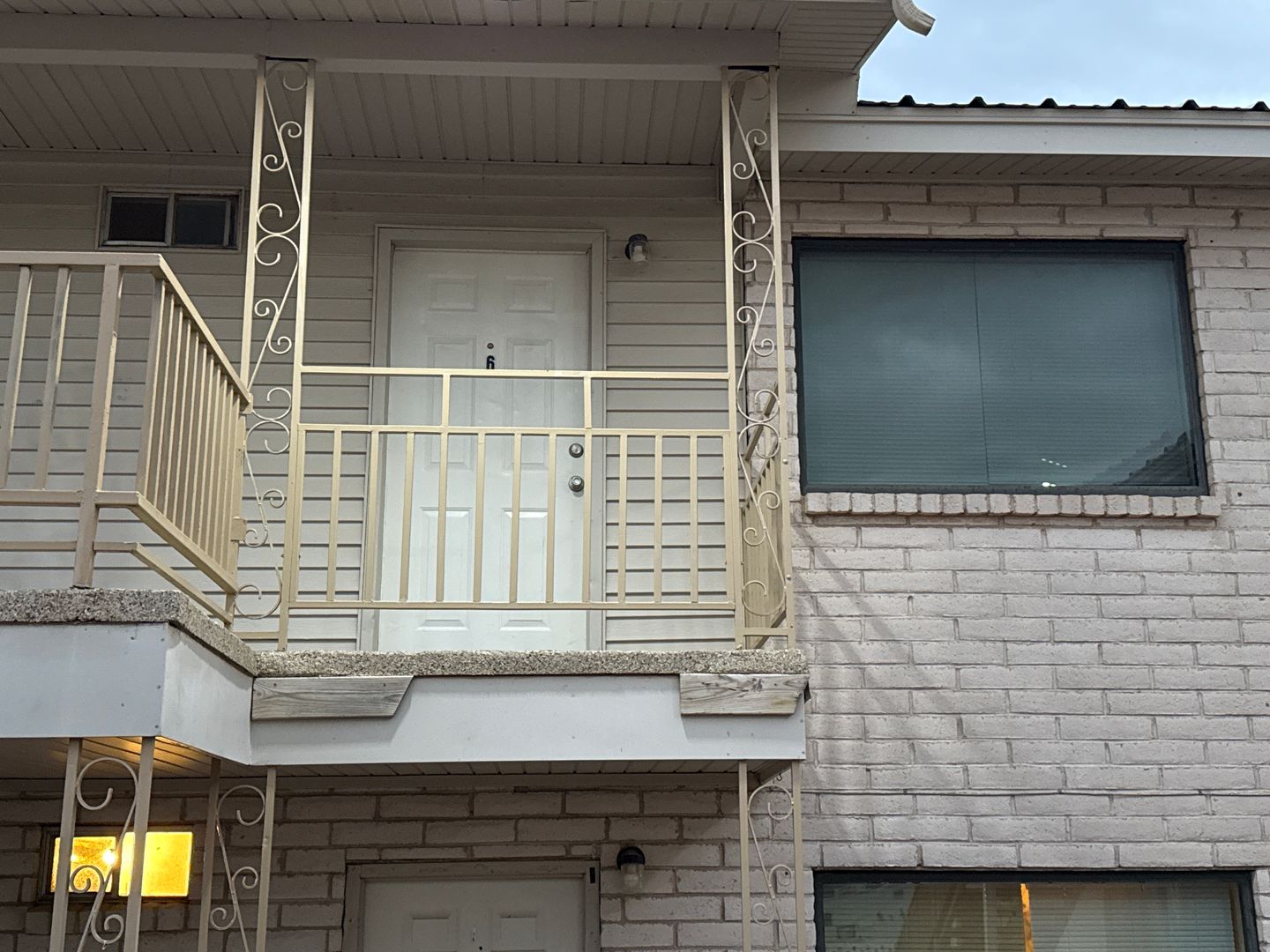 Portales Apartment: 1400 S Avenue E