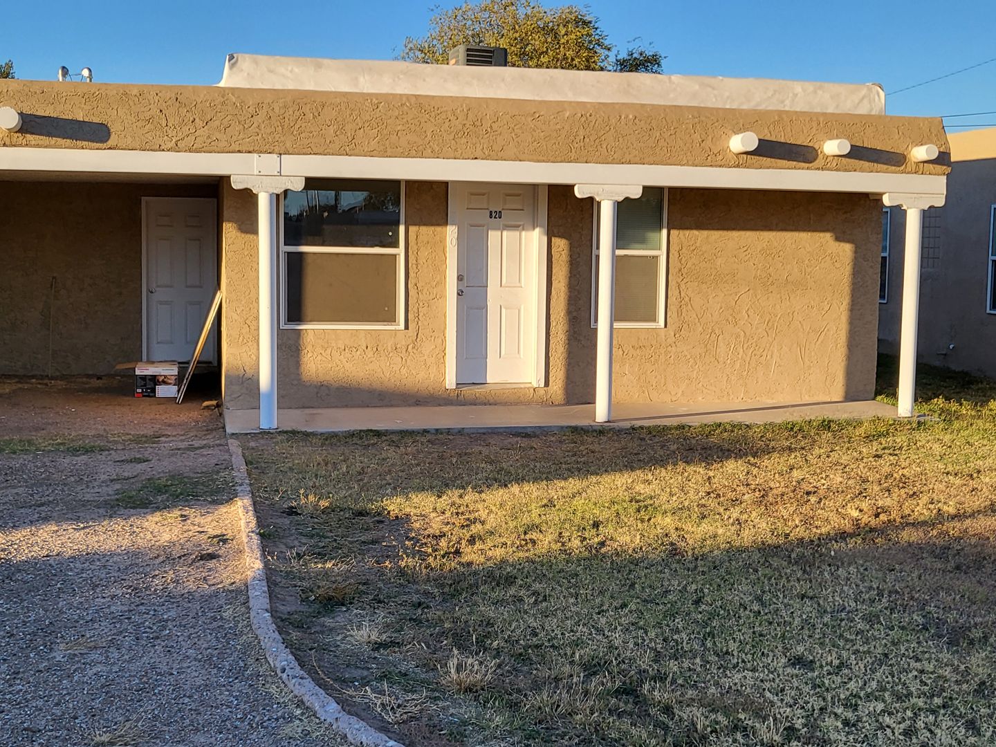 Portales Apartment: W 16th & S Avenue H
