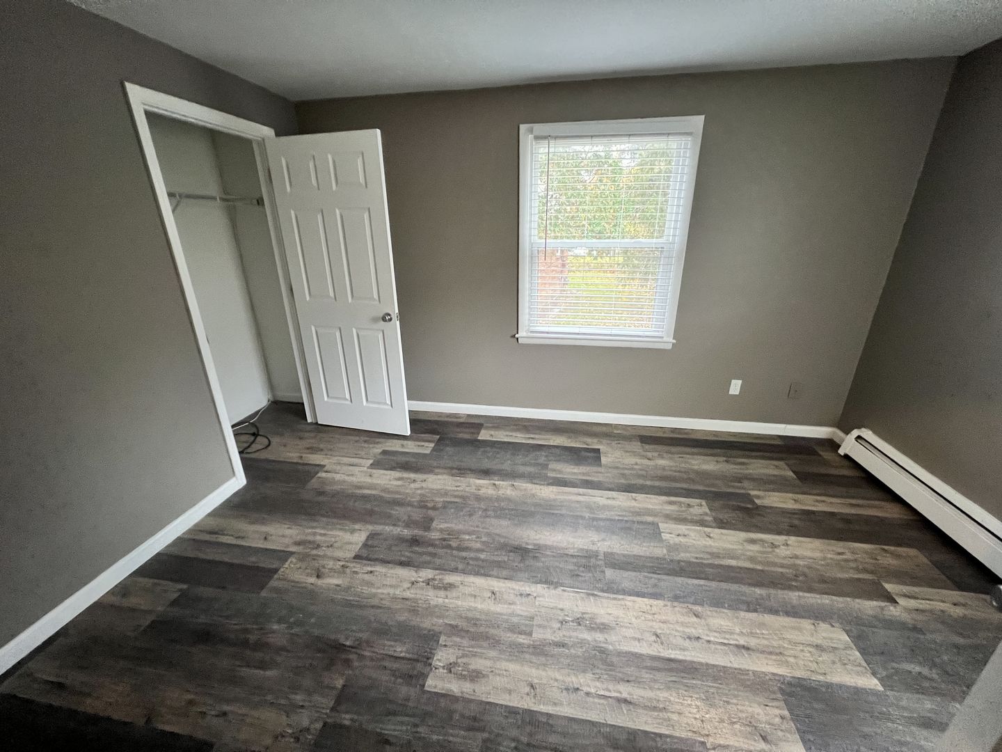 EastGate Apartments 5 of 12
