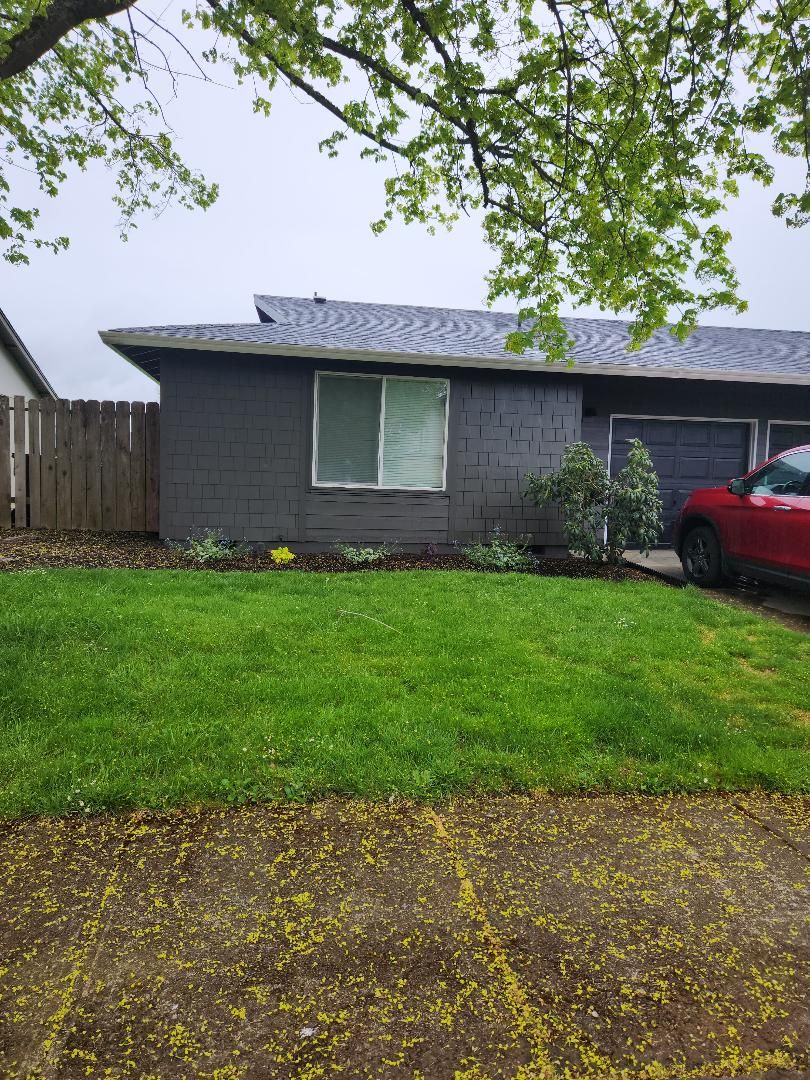 Lebanon House: 2607 S 7th St