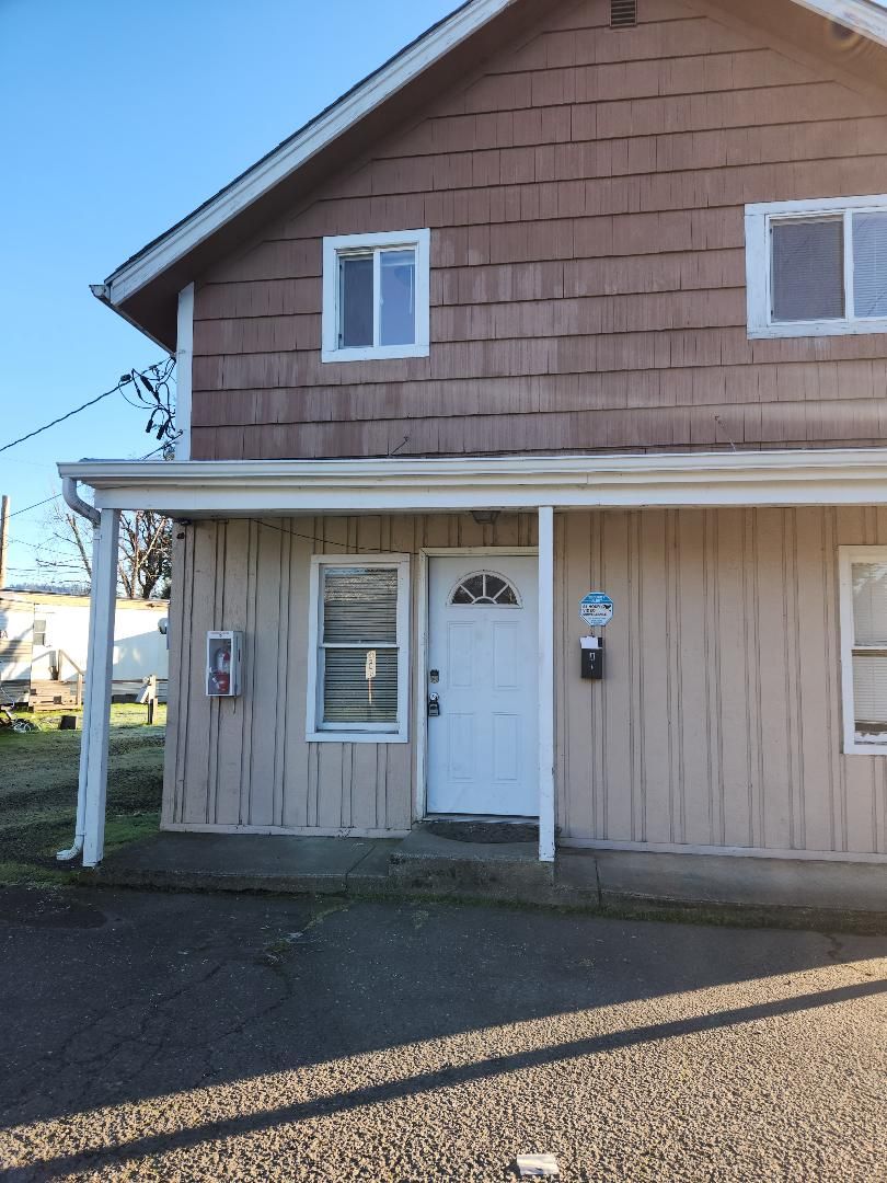 Sweet Home Apartment: 2230 Main St