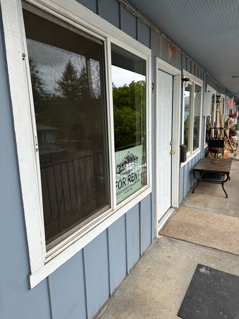 Sweet Home Apartment: 1890 Kalmia St #9