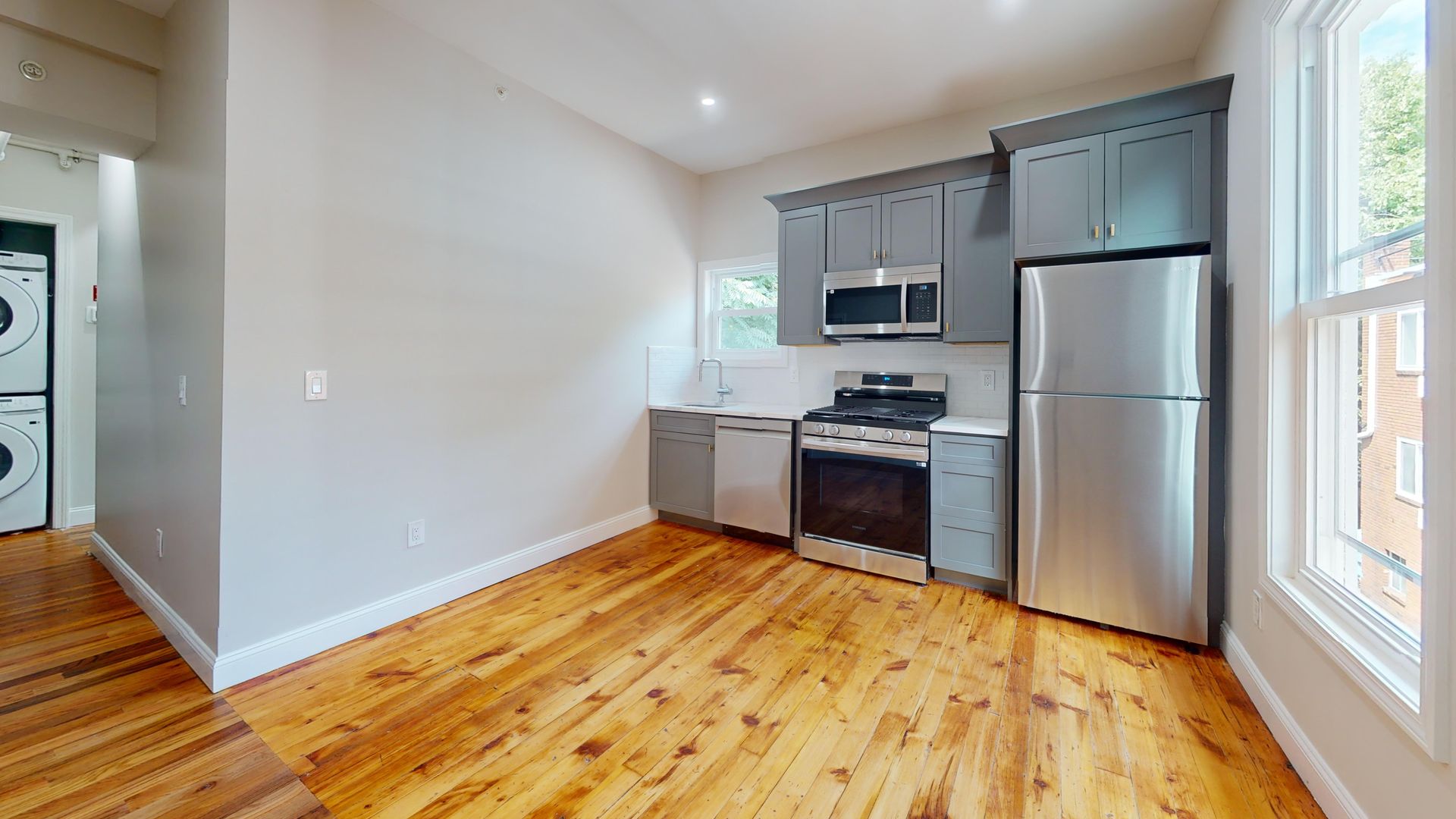 New Haven Apartment: 544 Whitney Ave