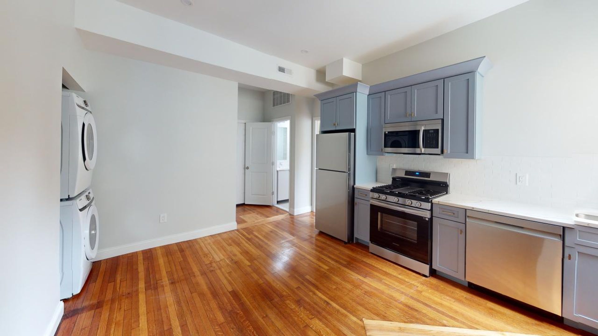 New Haven Apartment: 544 Whitney Ave