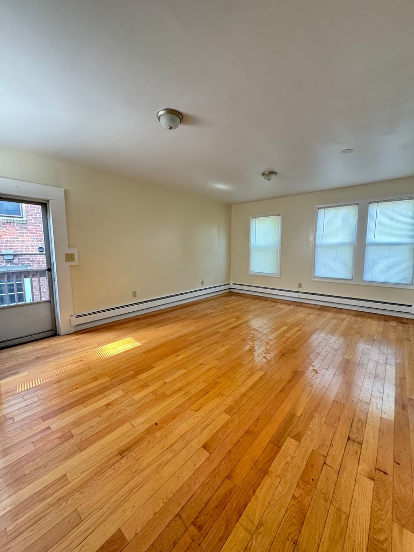 New Haven Apartment: 90-92 Fountain St & 373-377 Alden Ave